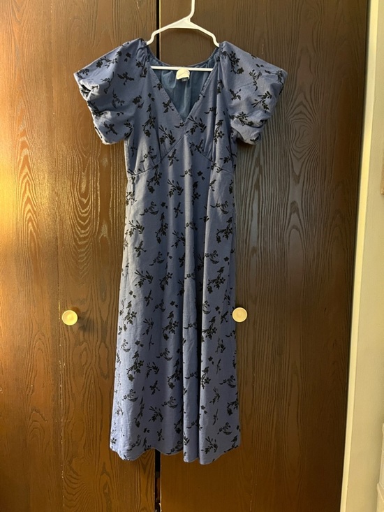 Universal Thread Dresses & Skirts - Universal Thread dark blue maxi dress. Size Small